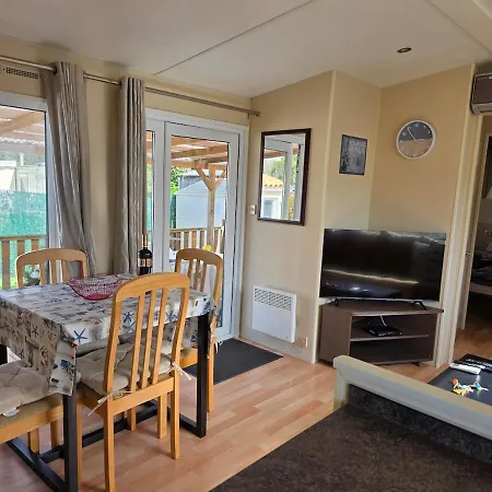 Dom wakacyjny Oleron Mobile For 6 People Air Conditioning 4 Bikes Dolus d'Oléron