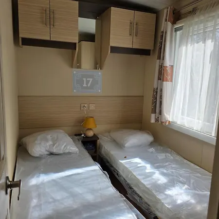 Oleron Mobile For 6 People Air Conditioning 4 Bikes Dolus d'Oléron